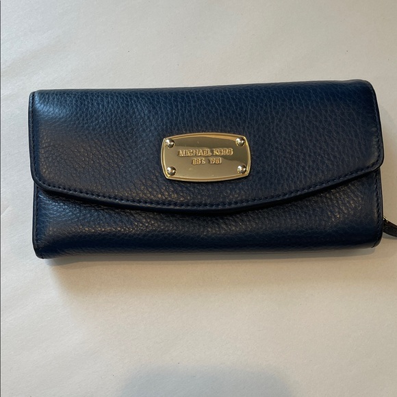 Michael Kors Dark Blue Pebbled Leather Wallet | Large Organizer | pockets - Picture 1 of 10